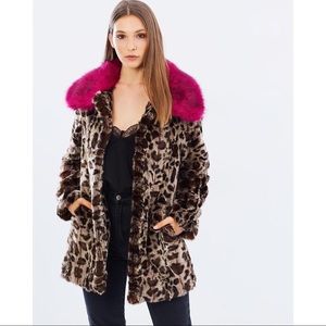 Unreal Fur leopard Venus Coat